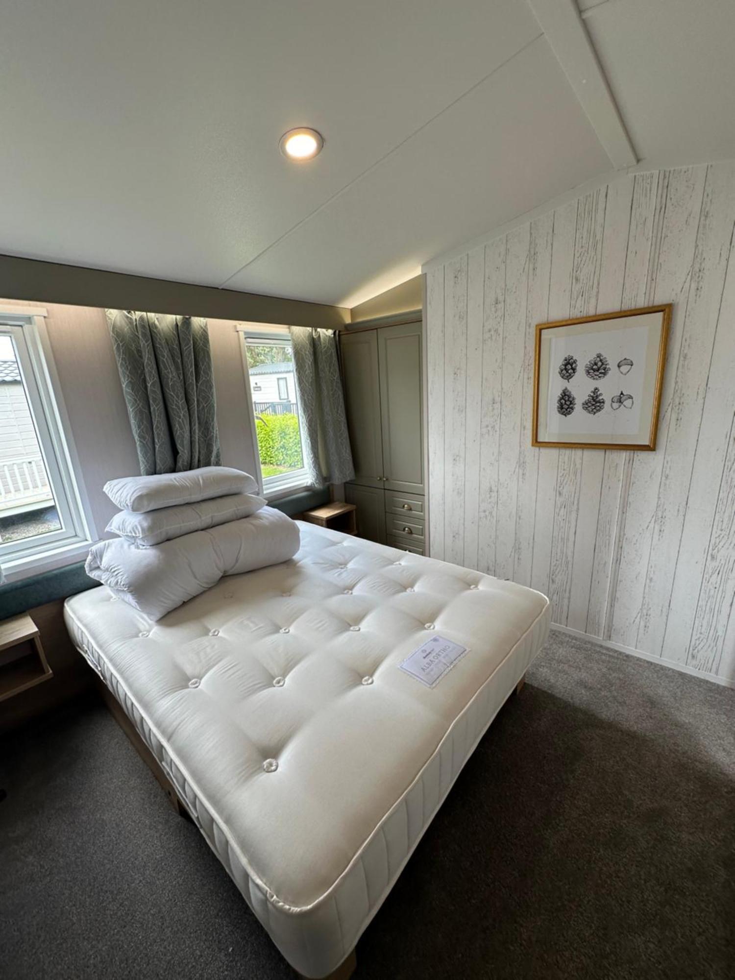 Presthaven Resort 3 Bedroom Luxury Gold 2024 Caravan Talacre Bagian luar foto